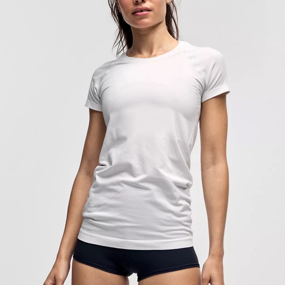 Lululemon white top